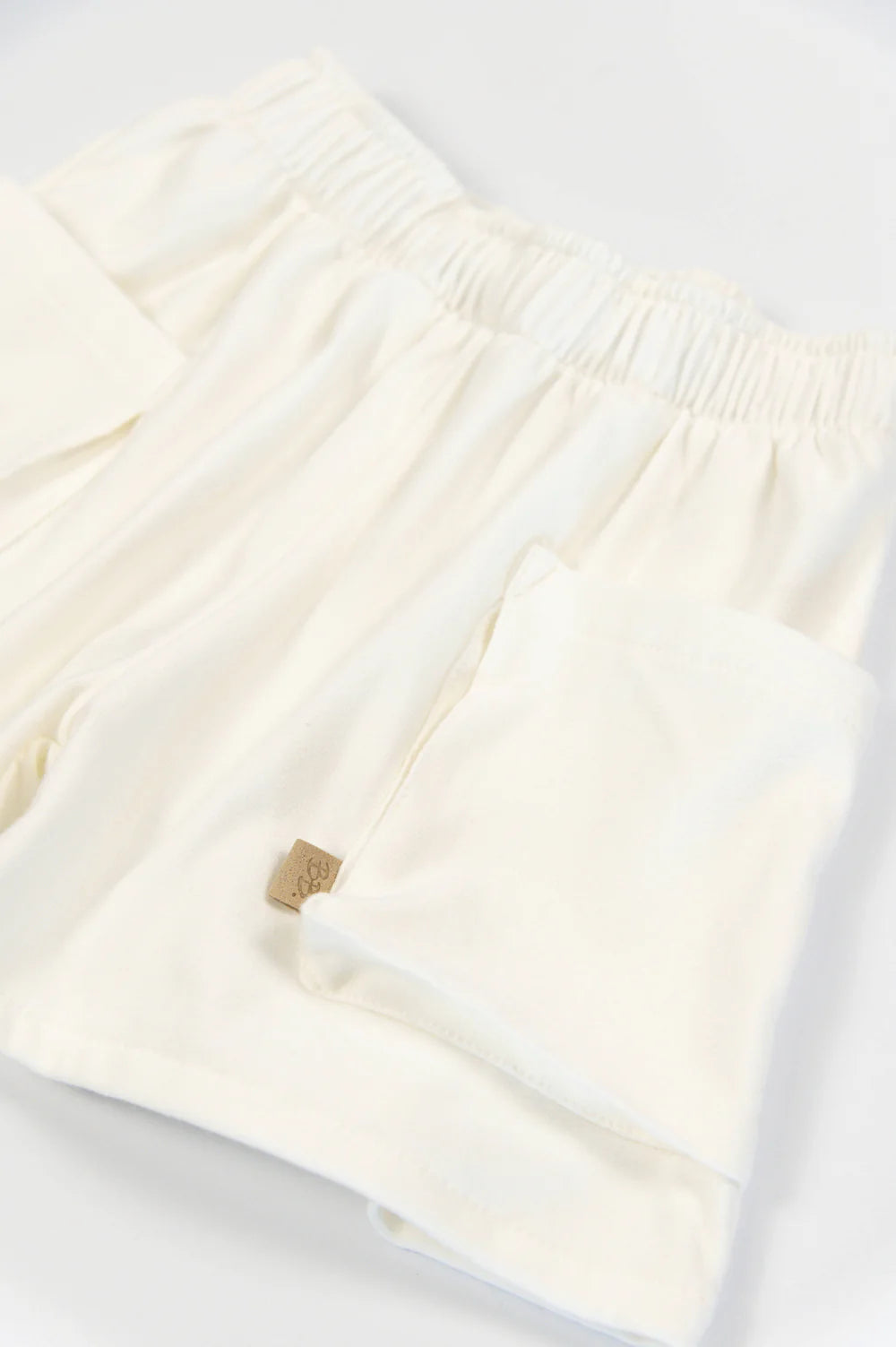 Girls' Shorts With Pockets OFF WHITE- close up