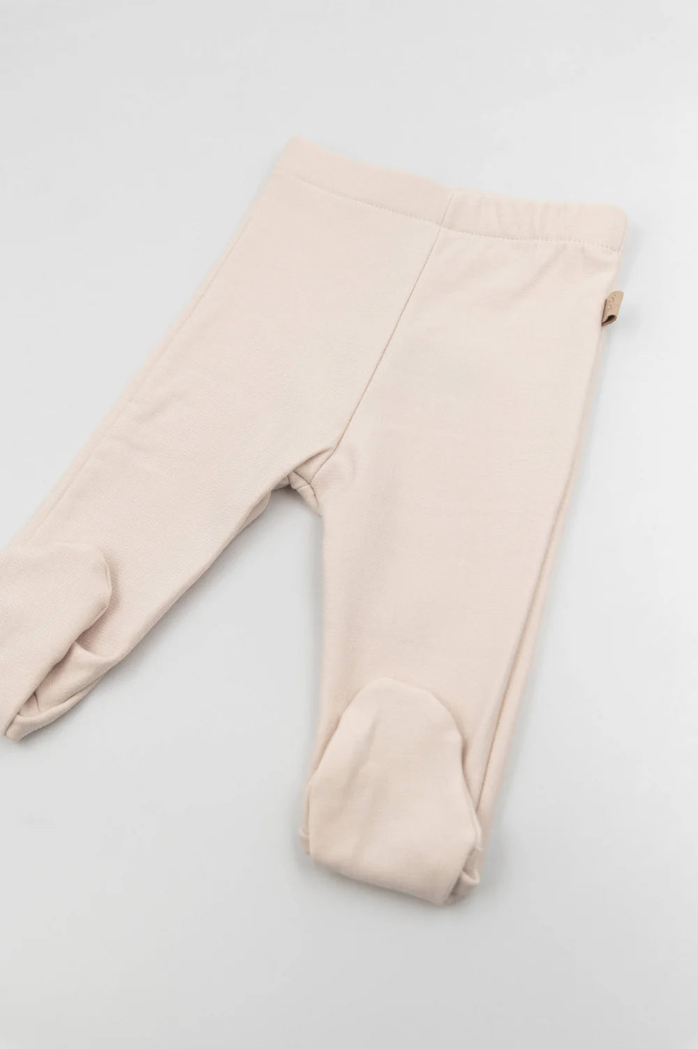 Newborn Leggings Warm White-  side