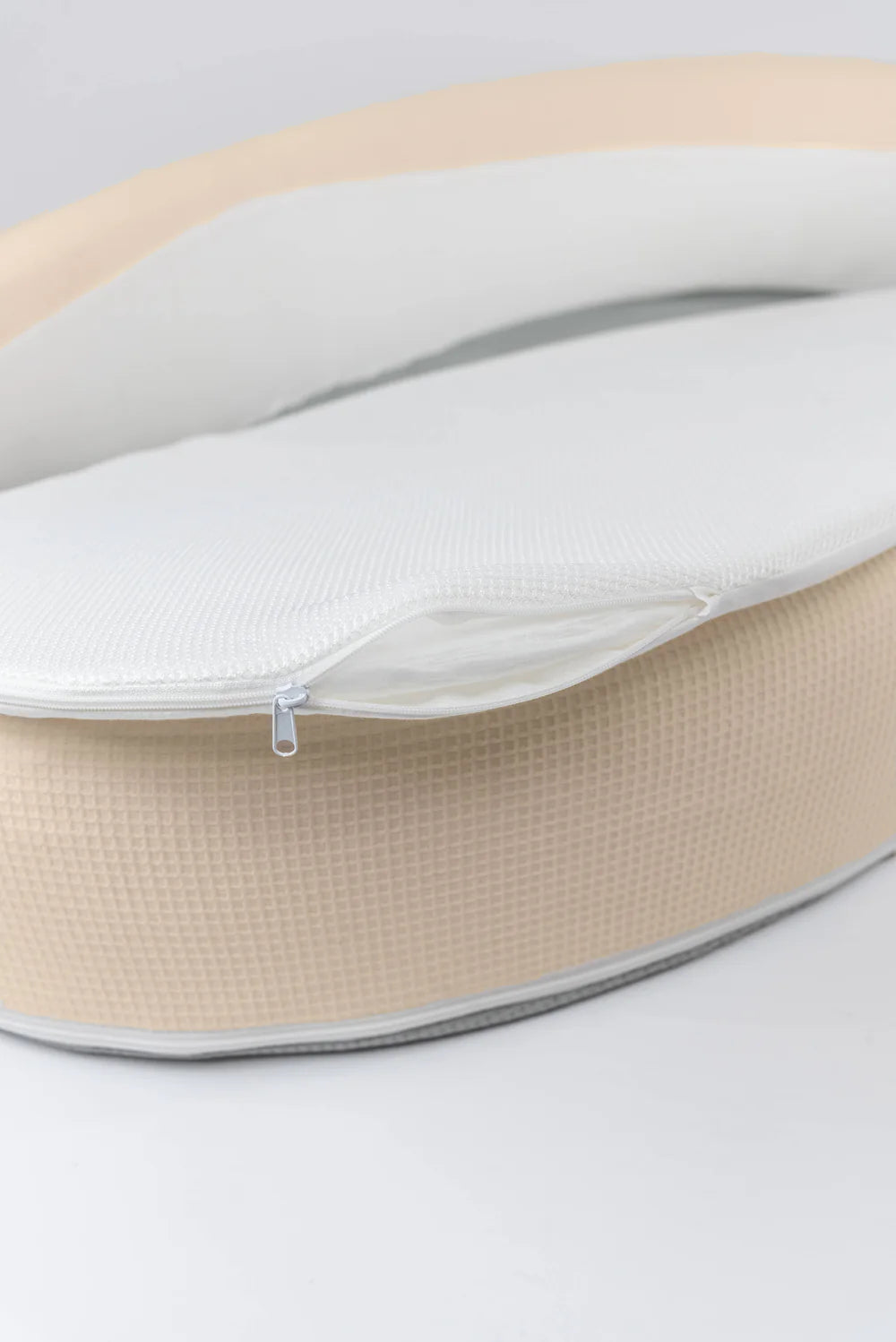 Baby nest Airflow Sand- close up 2