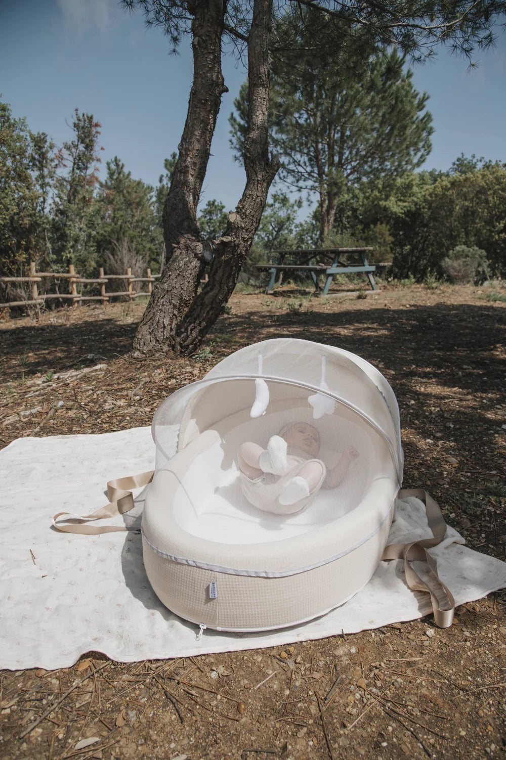 Baby nest Airflow Sand- outside