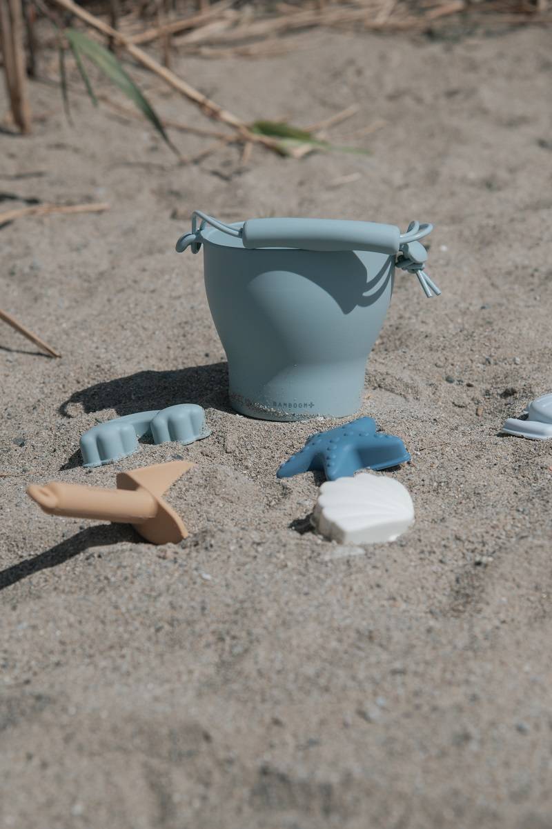 Beach Set BLUE- on sand close up