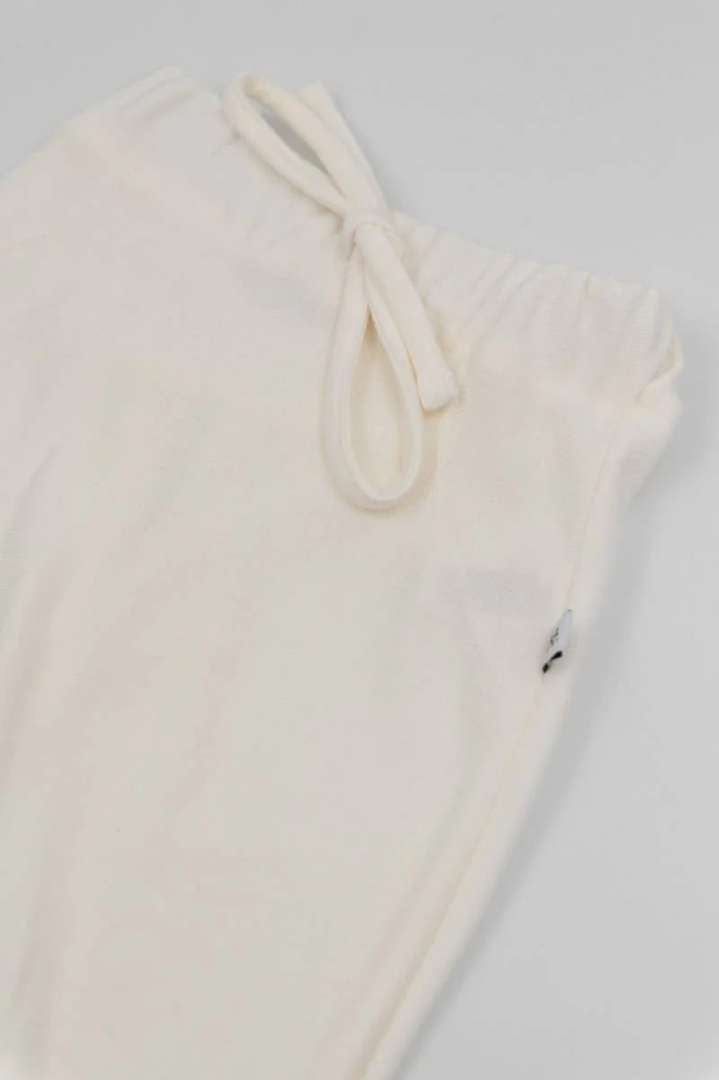 Newborn Pants Cream- side